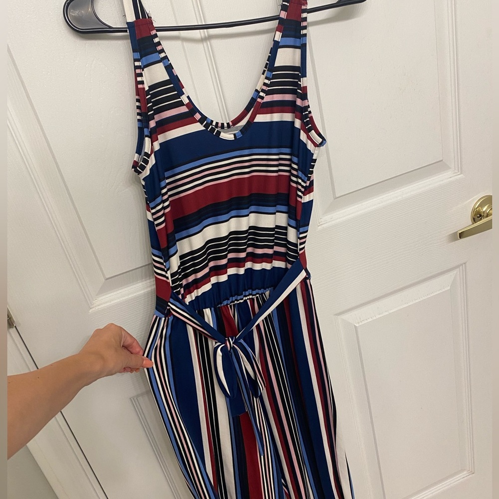 jumpsuit - Picture 2 of 4